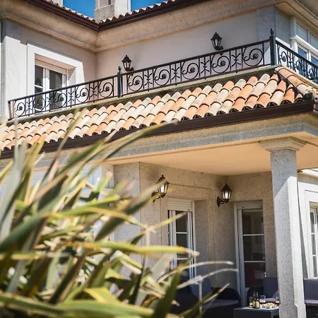 4 Bedrooms House At 80 M Away From The With Sea View And Enclosed Garden Casa de Férias