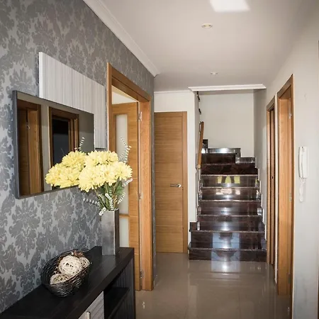 4 Bedrooms House At 80 M Away From The With Sea View And Enclosed Garden